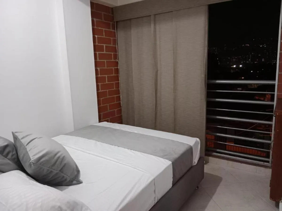 Apartamento Comodo De 2 Alcobas Estadio La 70 Medellín